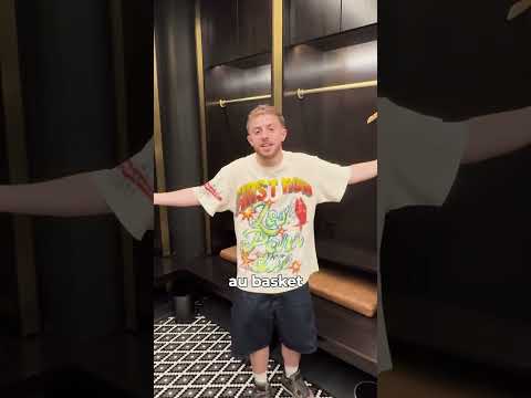 J'invite quelqu'un dans la MEILLEURE chambre d'hôtel des USA 👀 thumbnail