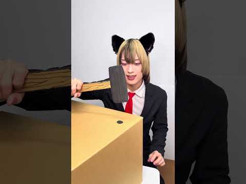 Sion princess Parkour in a cardboard world thumbnail