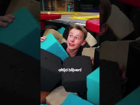 Telefoon kwijt in trampoline park?!?? thumbnail