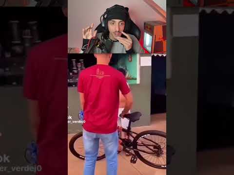 Si Tu Rigoles, Tu Vas En Enfer ! 😂 #shorts #viral #humour thumbnail