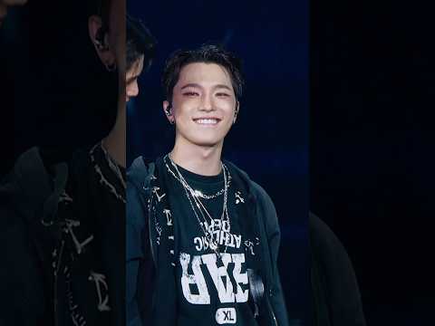 SEVENTEEN WORLD TOUR [NEW_] (DINO FOCUS) thumbnail