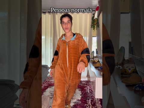 Pessoas normais vs eu 🤭🤣🤣 thumbnail