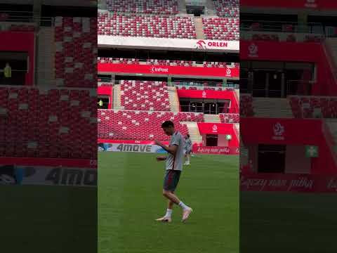 LEWANDOWSKI 🤝 ŚWIDERSKI #SHORTS thumbnail