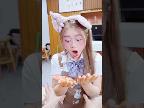 Helping… But Making It Worse ?? #lilymiumiu #couplegoals #schoolcrush #schooldrama thumbnail