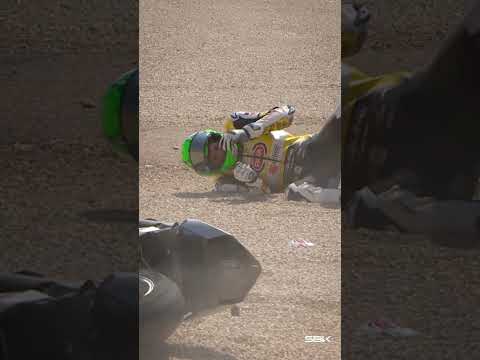 Baldassarri crashes out of the Superpole Race 💥 thumbnail
