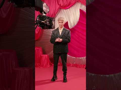 Magic in Slow-Mo🤯 Wait for it… Fun at the TikTok Awards on the Tinder Flamebot thumbnail
