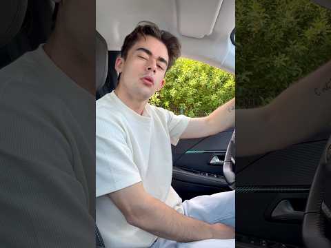 QUAND ON TE POURSUIT🏃🏻‍♂️‍➡️🤣#humour #shorts thumbnail