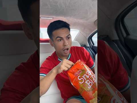 Ronaldo wants a snack... Messi says no  #ronaldo thumbnail