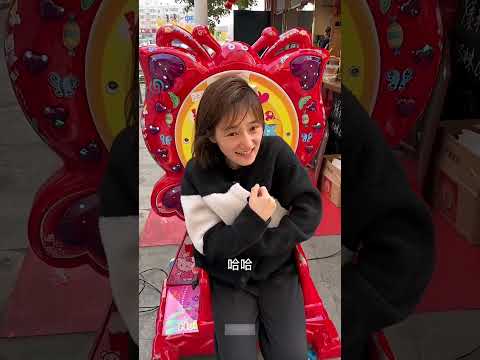 البنت قررت تلعب على هذه اللعبة بطريقة مميزة !! #shorts thumbnail