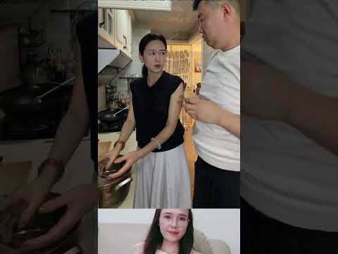 어리숙한 남편은 아내를 돕고 싶어한다. #웃긴영상 #funny #각종유머 #국립생물자원관 #viral #shorts #korea #tiktok thumbnail