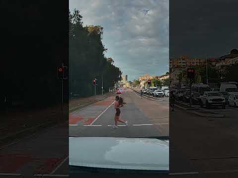 Red lights apply to cyclists also. thumbnail