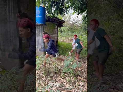 kalian punya ga si temen yang nakal nya tuh suka nginjek nginjek tanaman orang #shorts #lucu #kocak thumbnail