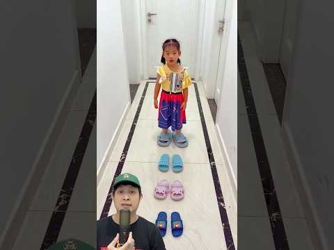 PAPA BANTU ADIK CARI SENDAL YANG COCOK‼️😱 @PresentHunt #remix #dubbing #trending thumbnail