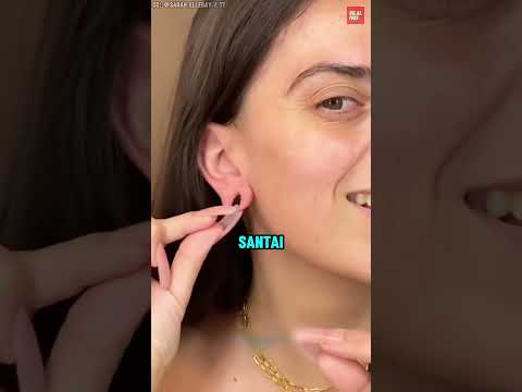 Seharusnya dia tidak menarik antingnya. thumbnail