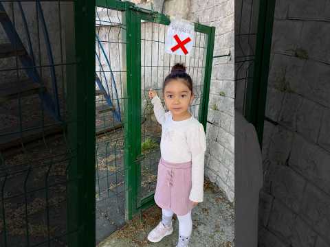 Kapıyı kilitlemişler ben parka girmek istiyorum❗️ #aboneolmayiunutmayin #keşfetbeniöneçıkar #kesfet thumbnail