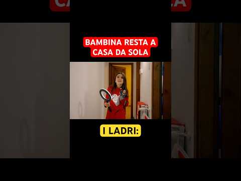 BAMBINA RESTA A CASA DA SOLA - iPantellas thumbnail