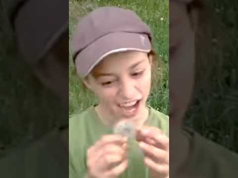 Jaki ładny kwiatuszek XD thumbnail