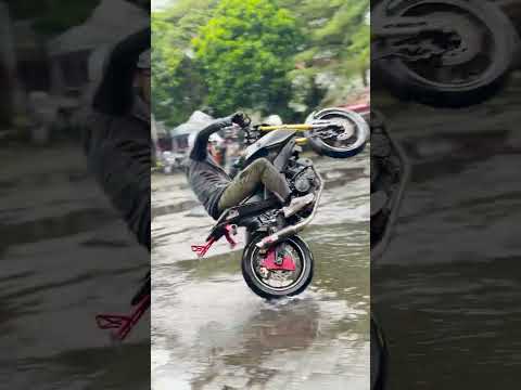 Circle huhujanan thumbnail