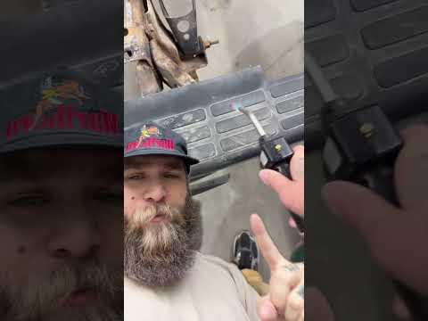 Fixing faded plastics #jeeplife #offroad #jeepwrangler #4x4 #cars #car #ford #offroading #shorts thumbnail