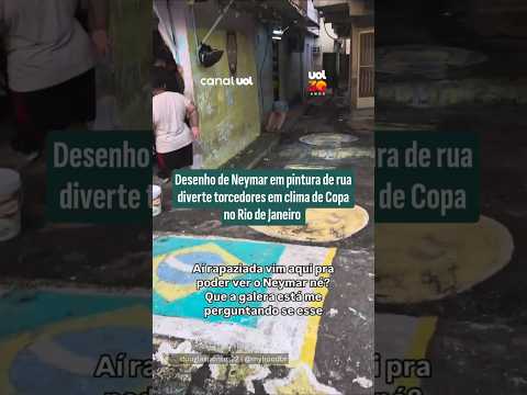 Desenho de Neymar em pintura de rua diverte torcedores em clima de Copa no Rio de Janeiro thumbnail