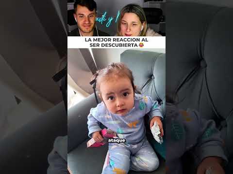 Se quedó congelada al ser descubierta con los dulces thumbnail