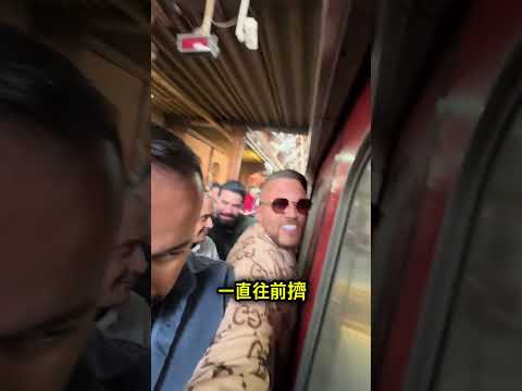 他用這招搶到火車最佳座位😳 thumbnail