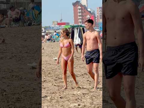 ?? Pinamar Beach A Calm Day thumbnail