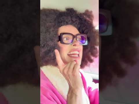 cómo cuando te llevan a la escuela y descubres que olvidaste tu mochila #shorts #humor #comedia thumbnail