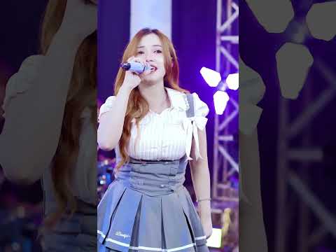 Ahh.. Ahh.. Candu bangeett ? #musicinteractive #ajengfebria #ajengahah thumbnail