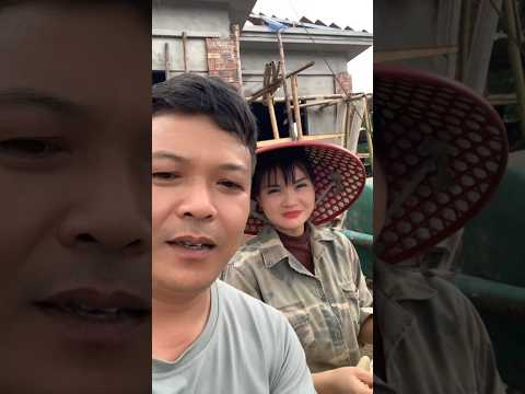 Người phụ vữa xinh gái nhất Việt Nam thumbnail