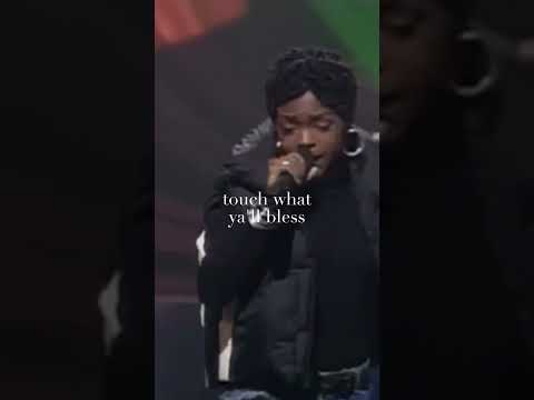 Lauryn Hill SHUTS DOWN a Silent Crowd | Freestyle Acapella (Apollo 1996) 🎤🔥 thumbnail