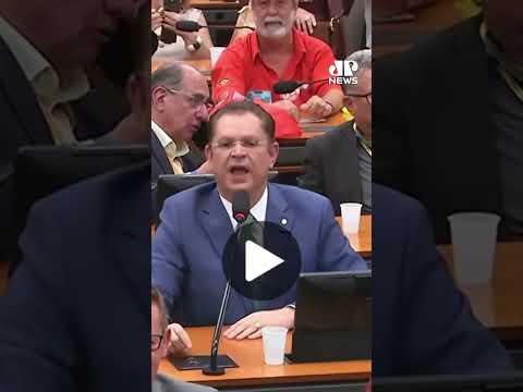 Erika e Sóstenes protagonizam discussão na Câmara dos Deputados #Shorts thumbnail