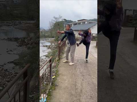 😜 Chaacha k pichhwaade pe laat🦵🏻 ( Bola toh katai bawal) #shorts #funny #comedy thumbnail