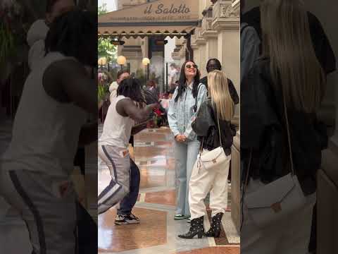 I put a smile on her face?? #fyp #smile #kindness #viralvideo #viralvideos #lovely #dance #musica thumbnail