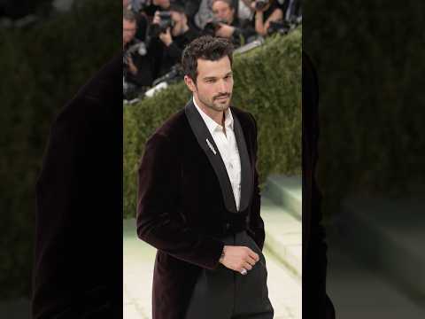 Paul Anthony Kelly in Dior at the 2026 Met Gala thumbnail