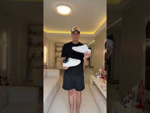 Tênis oversized branco e preto thumbnail