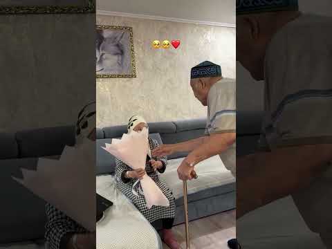 Бабушка с дедушкой вместе уже 50 лет 😍🥺Настоящая любовь ❤️🫂 thumbnail