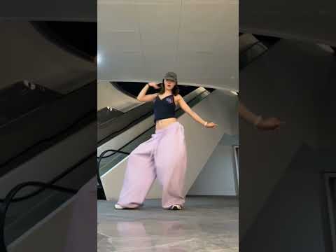 COCONUT - SAILORR & Eem Triplin | Viral Coconut Tiktok Dance Trend thumbnail