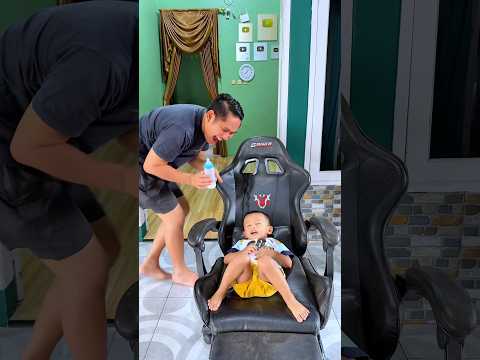 Ayah ngambil susu punya abyan,di marahin mama thumbnail