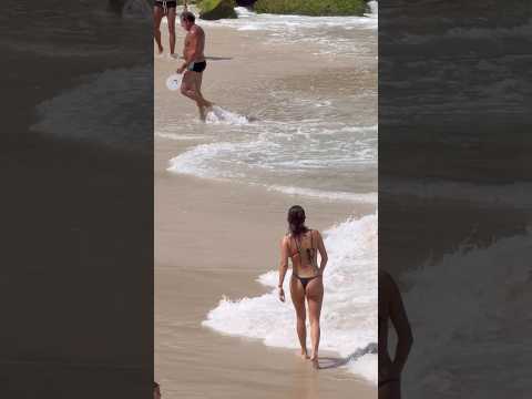 🇧🇷 Arpoador Beach A Beautiful Day thumbnail
