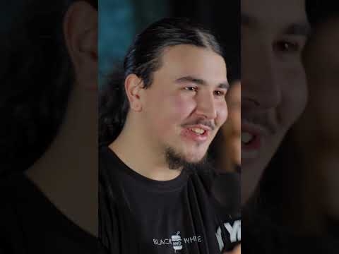 Il est PRO de MMA ou pas ? Vidéo qui est le vrai combattant ￼complète sur la chaîne￼ thumbnail