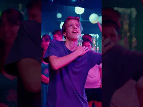 Hadden jullie dit van Lena verwacht? 🪩🕺 #deeerstekeer  | NPO Zapp thumbnail