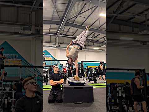 They were left in shock 💀 #calisthenics #reaction #motivation #gym #gymmotivation #streetworkouf thumbnail