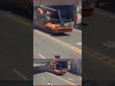 【車禍影片】區區一個小涵洞 thumbnail