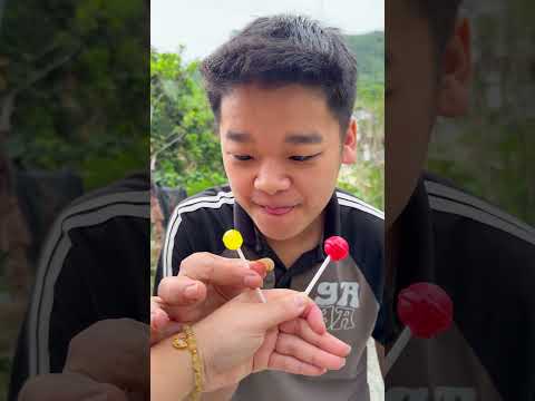 Kẹo mút kiến đen vs Kem Socola Cái Nào Tốt Hơn Cho Mùa Hè thumbnail
