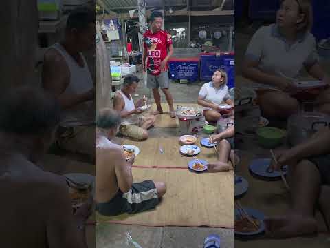 อ้ายเอาจานมาให้ย่านบ่พอใส่ #funny #ขึ้นหน้าฟีด thumbnail