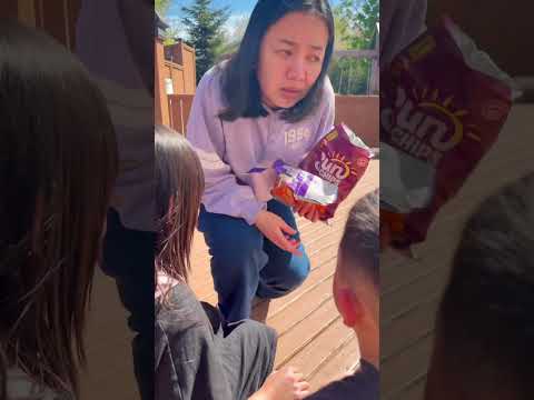 Brother found shoes for sister 👶🏻❤️👧🏻 thumbnail