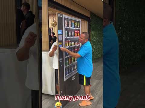 Funny prank😂#funny#prank#funnyprank#funnyvideos#funny thumbnail
