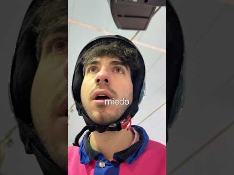 Qué youtuber se desliza más rápido? thumbnail