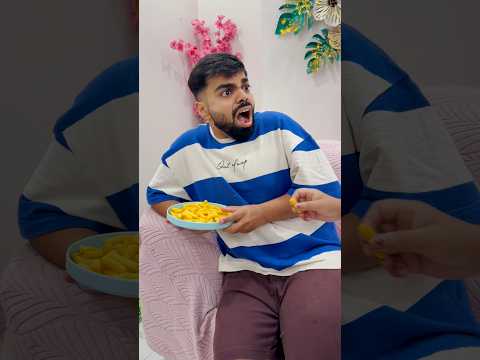 Gaurav apne chips nahi bacha paya mummy say #gauravaroravlogs #youtubeshorts #shorts thumbnail